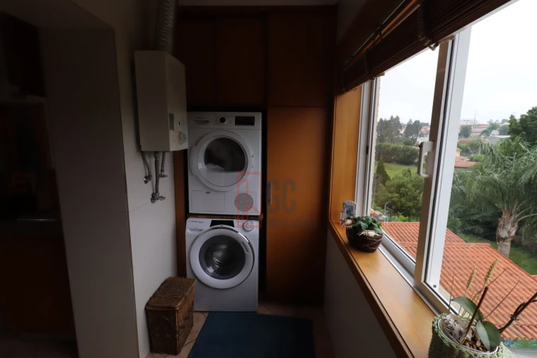 Moradia T5 para Venda em Paços de Brandão Foto 16