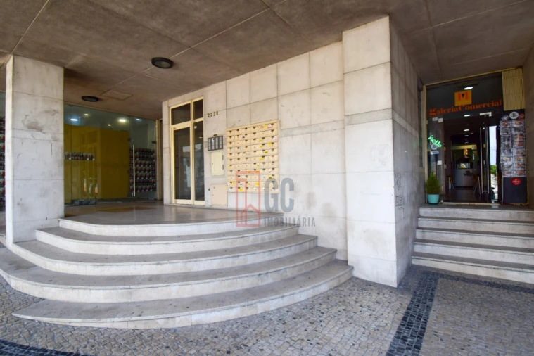Loja para Venda em Mafamude e Vilar do Paraíso Foto 6