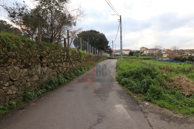 Terreno para Venda em Avintes Foto 2