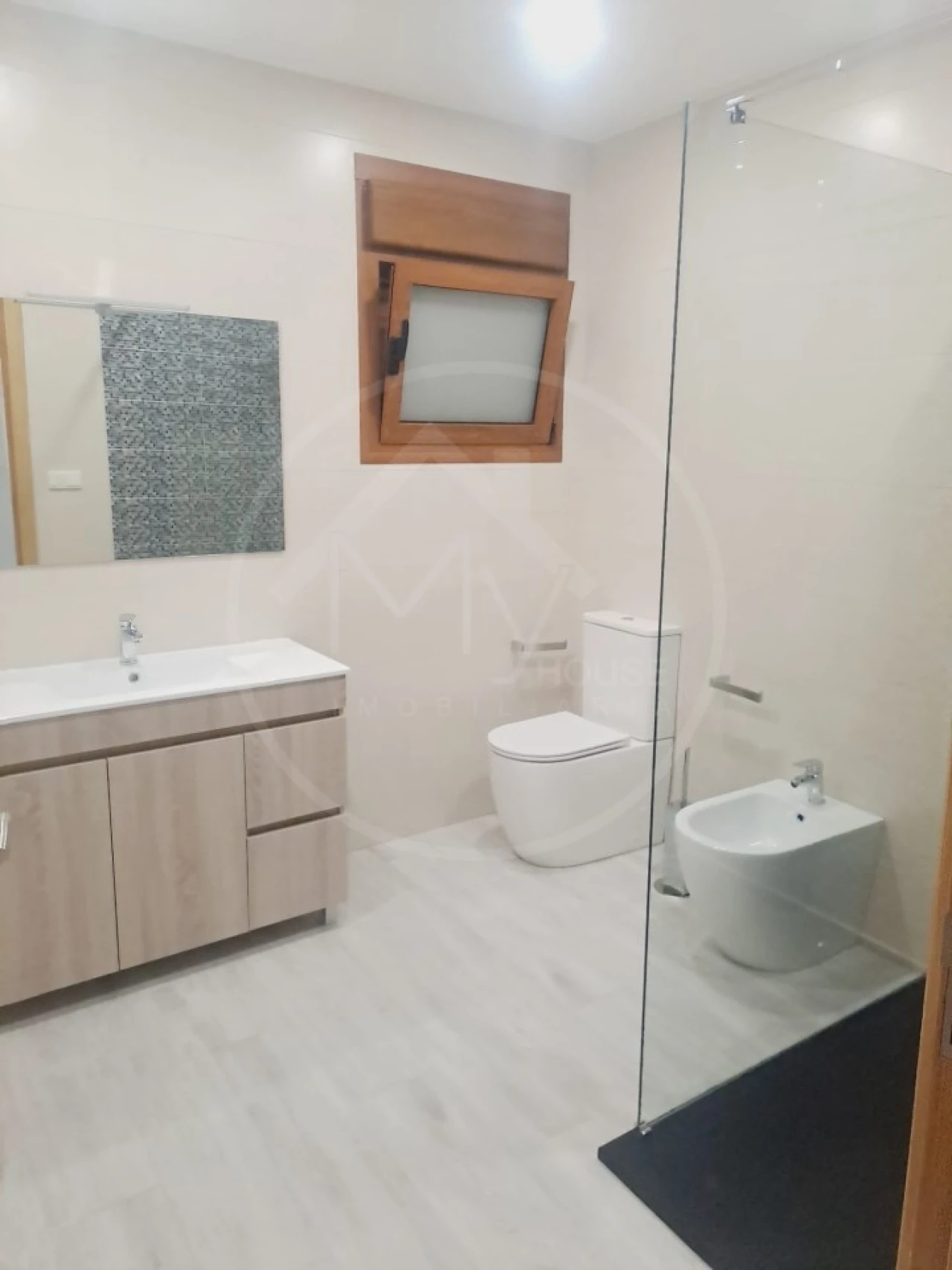 Moradia T4 para Venda em Bustelo Foto 10