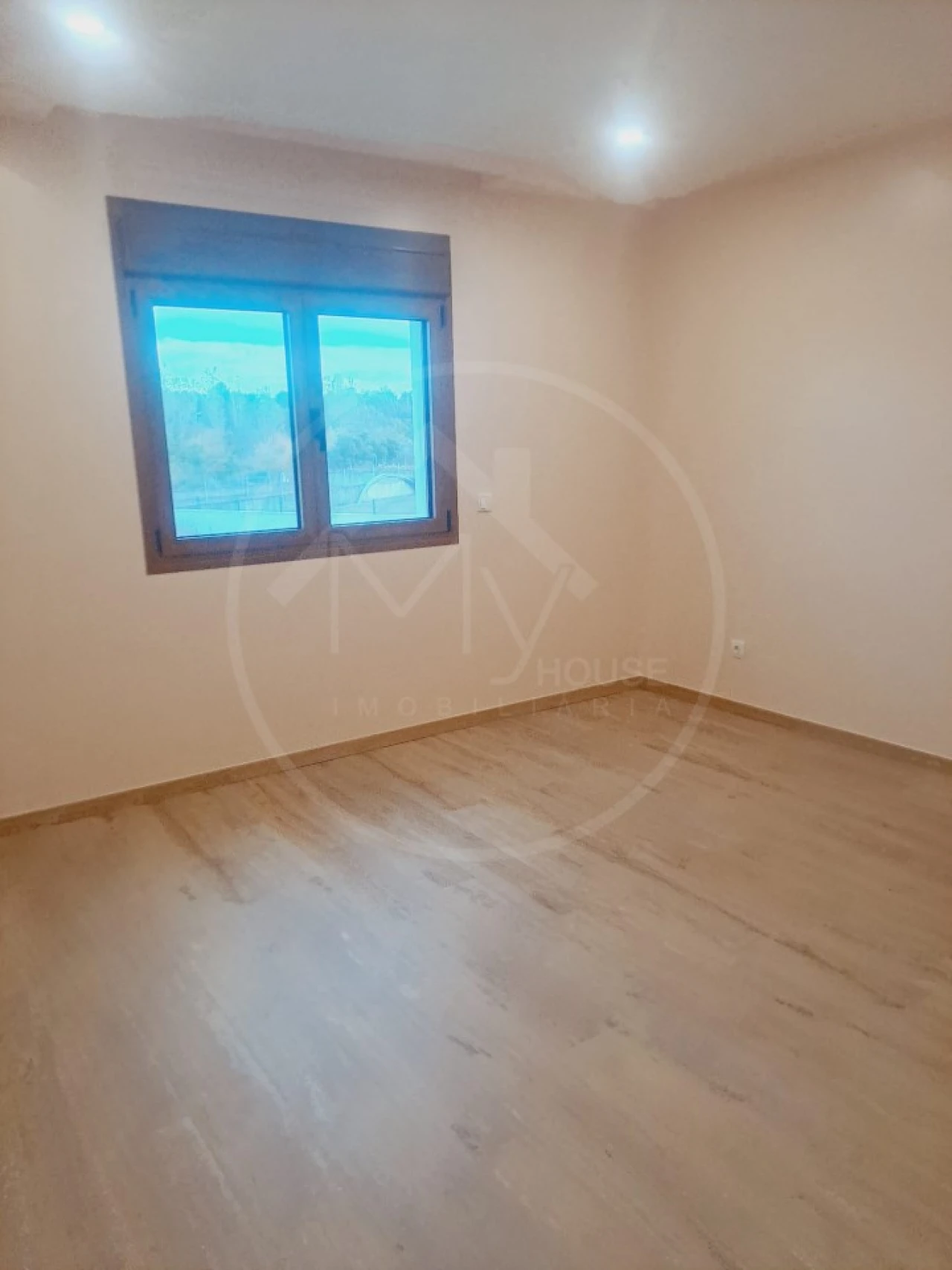 Moradia T4 para Venda em Bustelo Foto 11