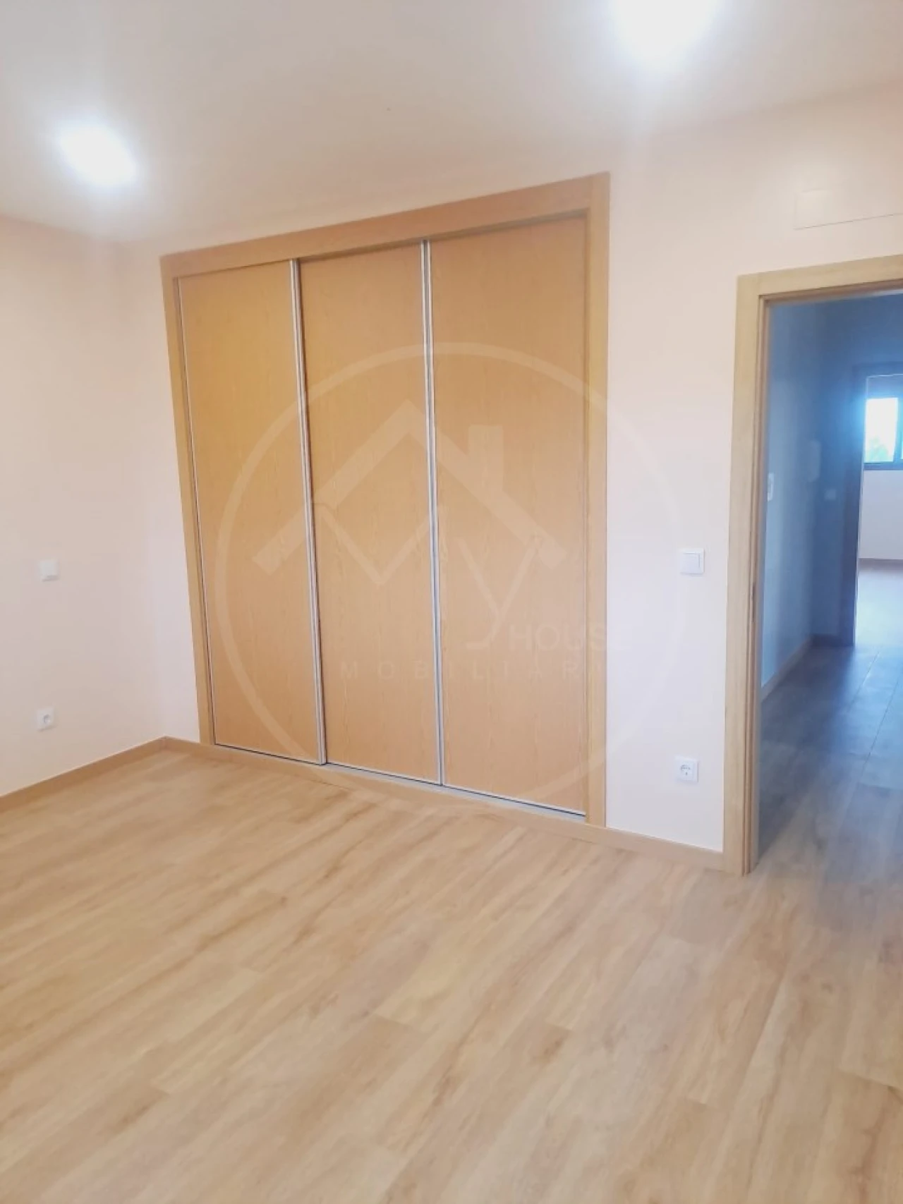 Moradia T4 para Venda em Bustelo Foto 12