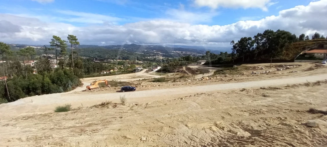 Terreno para Venda em Travanca Foto 3