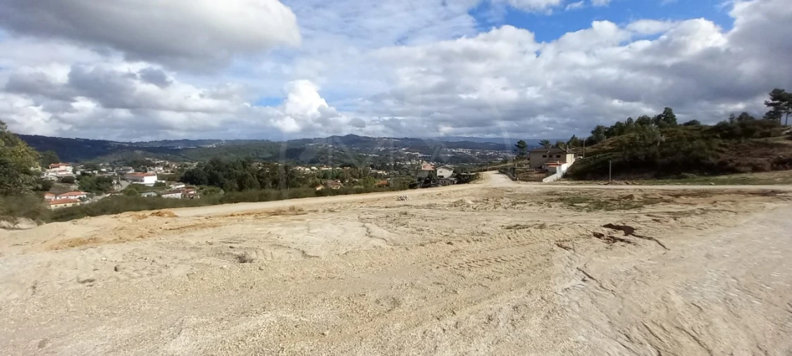 Terreno para Venda em Travanca Foto 6