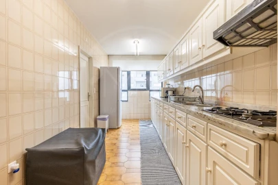 Apartamento T3 para Venda em Póvoa de Varzim, Beiriz e Argivai