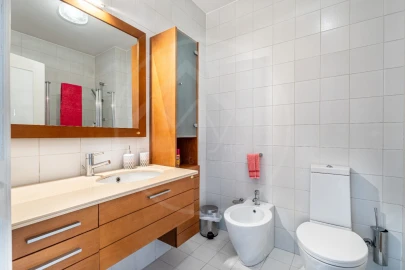 Apartamento T3 para Venda em Póvoa de Varzim, Beiriz e Argivai
