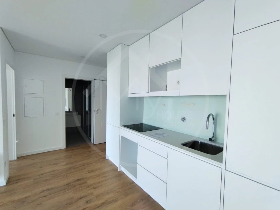 Apartamento para Venda em Pedrouços Foto 1
