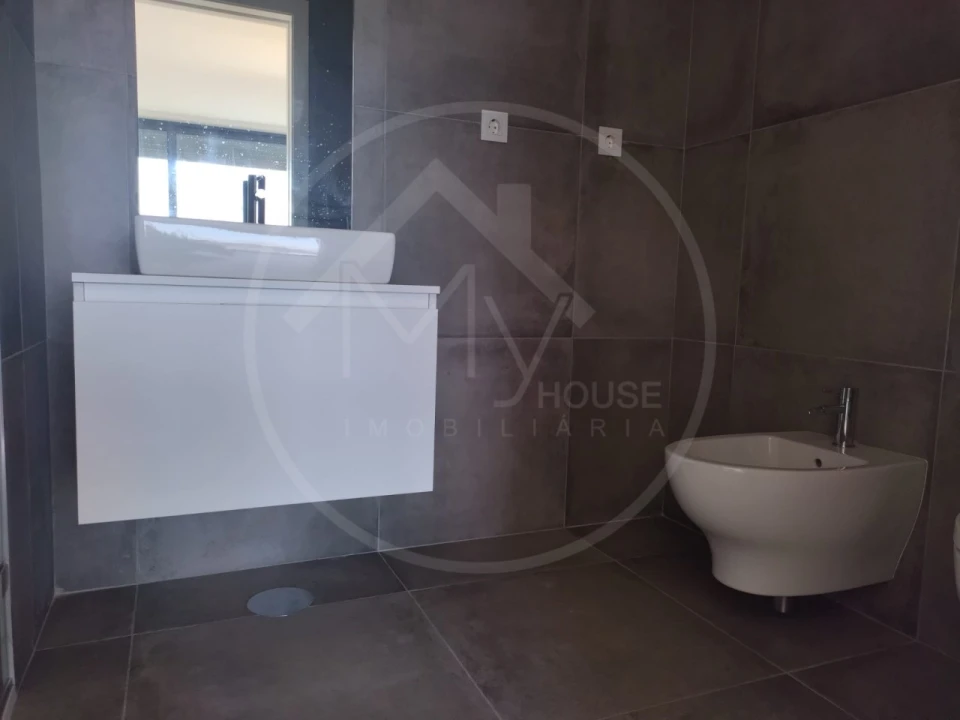 Apartamento para Venda em Pedrouços Foto 9