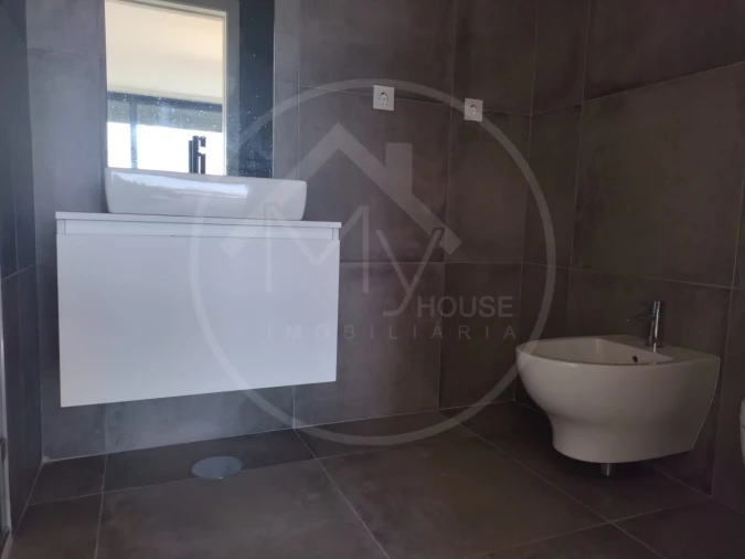 Apartamento para Venda em Pedrouços Foto 9