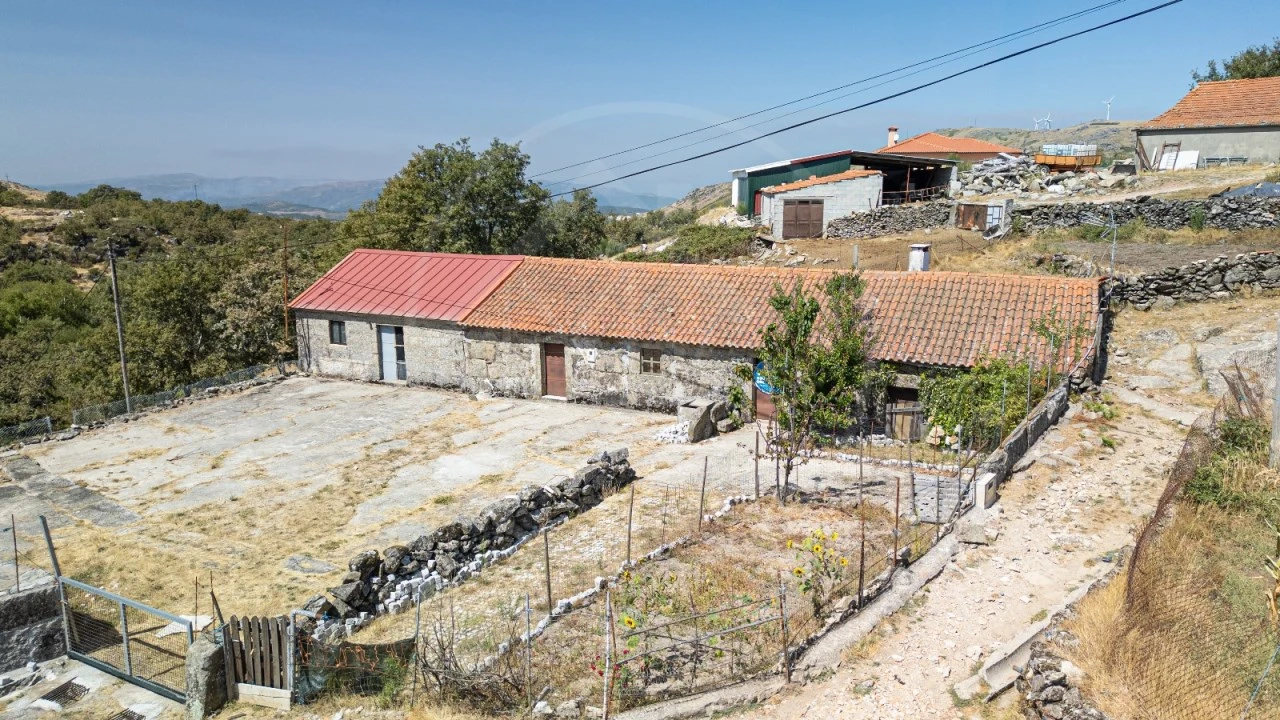 Moradia T2 para Venda em Salvador e Santo Aleixo de Além-Tâmega Foto 2