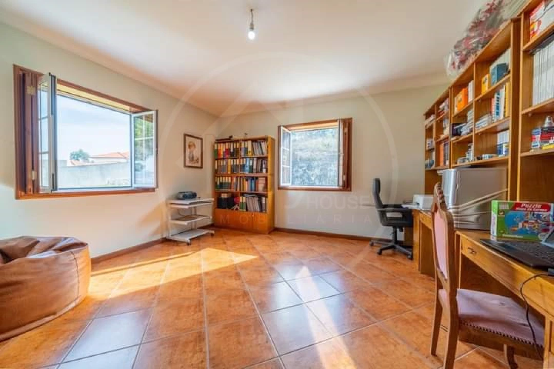 Moradia T5 para Venda em Santo Adrião de Vizela Foto 9