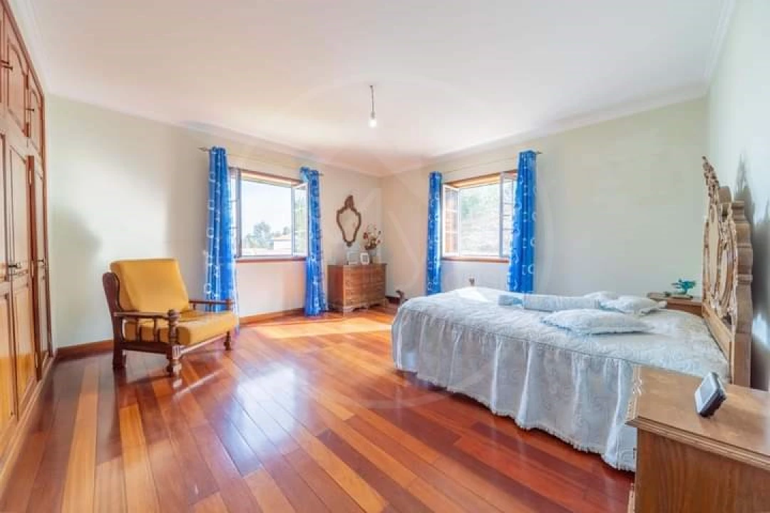 Moradia T5 para Venda em Santo Adrião de Vizela Foto 10