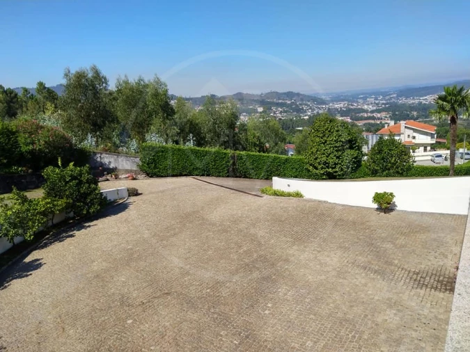 Moradia T5 para Venda em Santo Adrião de Vizela Foto 19