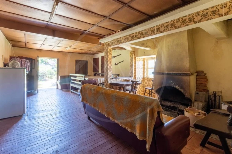 Moradia para Venda em Telões Foto 7