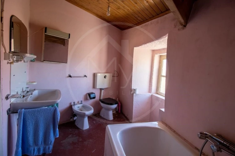 Moradia para Venda em Telões Foto 20