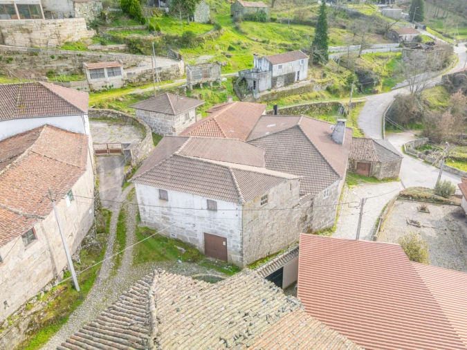 Moradia T4 para Venda em Telões Foto 27