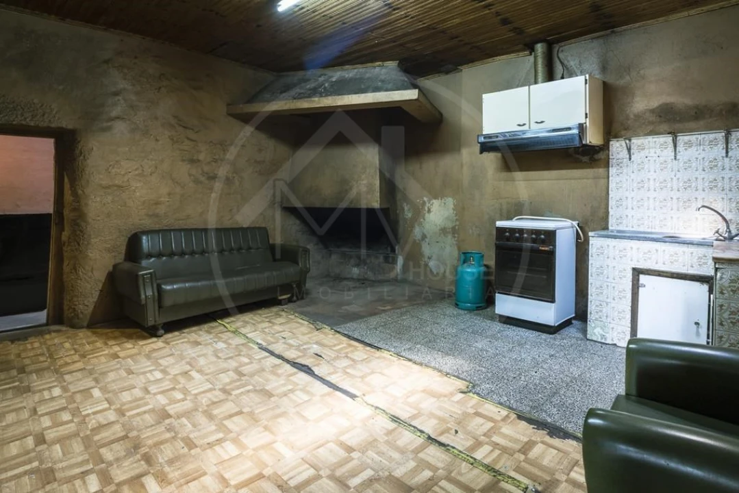 Moradia T4 para Venda em Vreia de Jales Foto 2