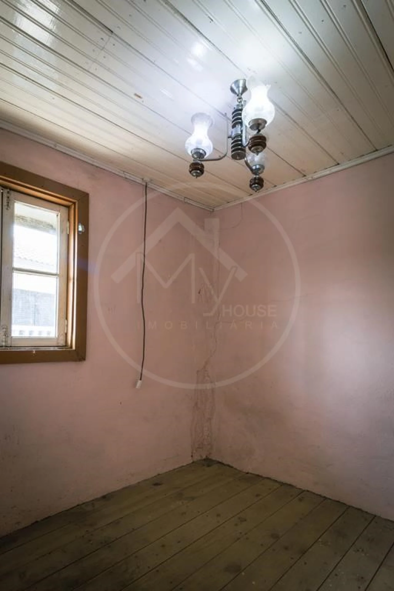 Moradia T4 para Venda em Vreia de Jales Foto 12