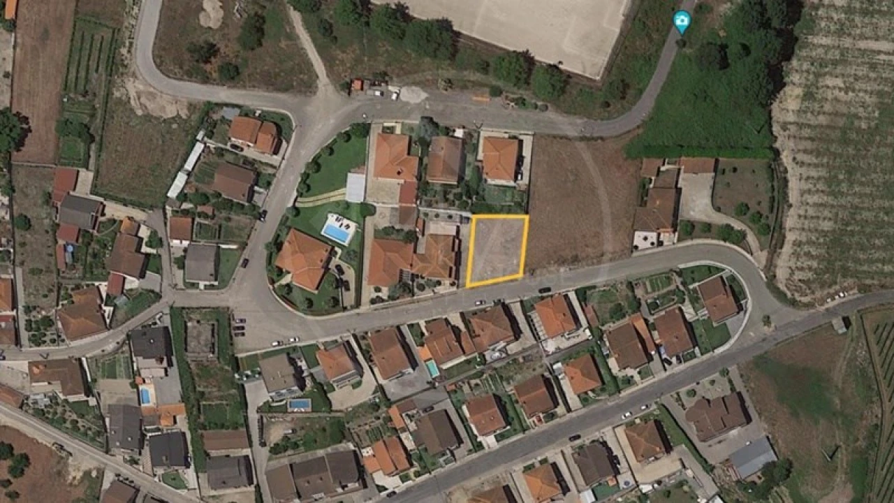 Terreno para Venda em Airães Foto 5