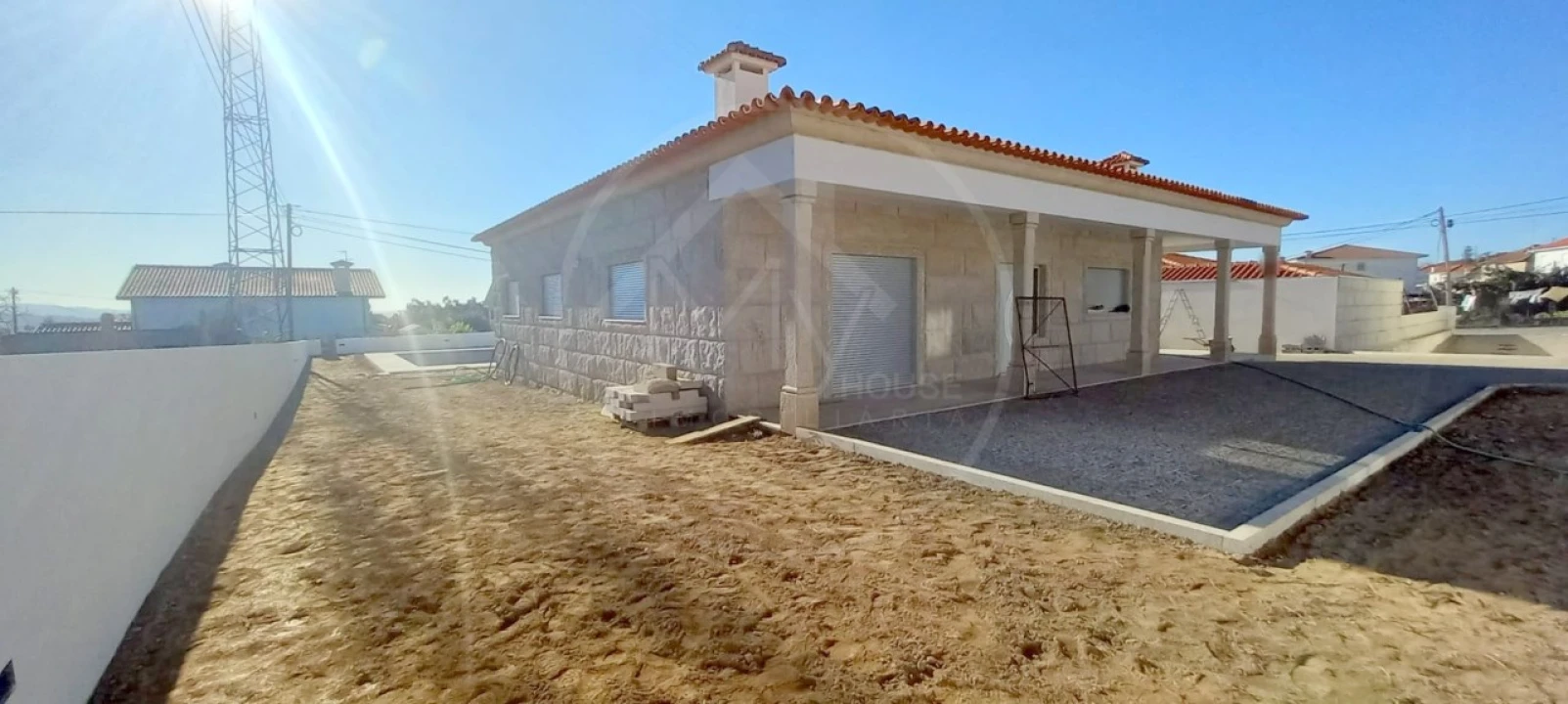 Moradia T3 para Venda em Refontoura Foto 2