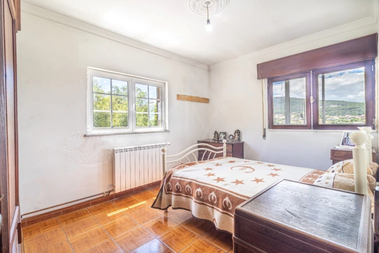 Moradia T3 para Venda em Bornes de Aguiar Foto 8