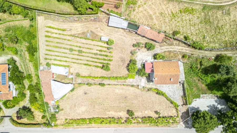 Moradia T3 para Venda em Bornes de Aguiar Foto 11