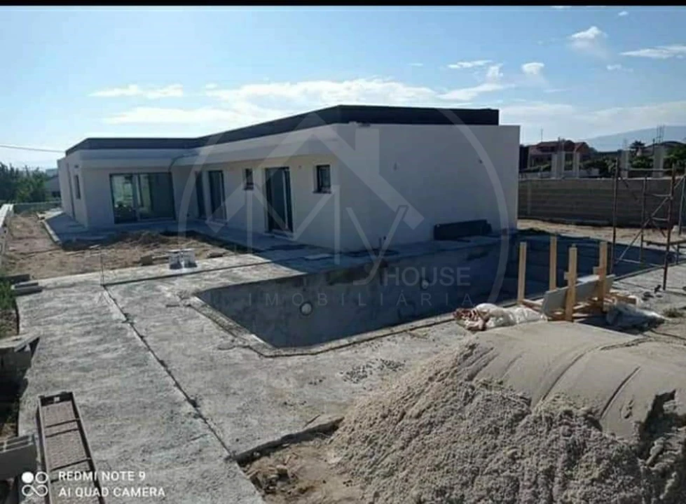 Moradia T3 para Venda em Santa Cruz/Trindade e Sanjurge Foto 1