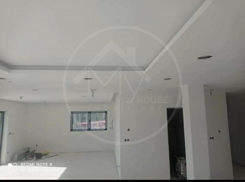 Moradia T3 para Venda em Santa Cruz/Trindade e Sanjurge Foto 8