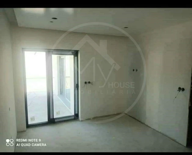 Moradia T3 para Venda em Santa Cruz/Trindade e Sanjurge Foto 9