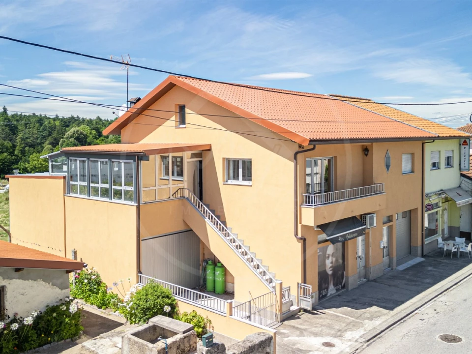 Moradia T3 para Venda em Bornes de Aguiar Foto 1