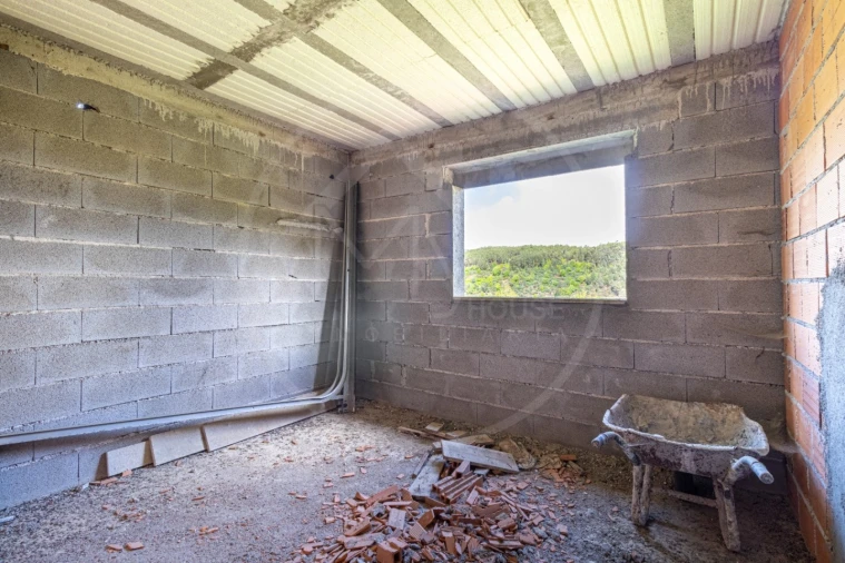 Moradia para Venda em Salvador e Santo Aleixo de Além-Tâmega Foto 8