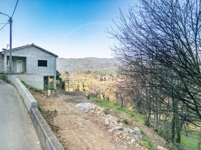 Moradia para Venda em Salvador e Santo Aleixo de Além-Tâmega Foto 13