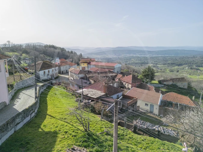 Moradia T3 para Venda em Vreia de Bornes Foto 3