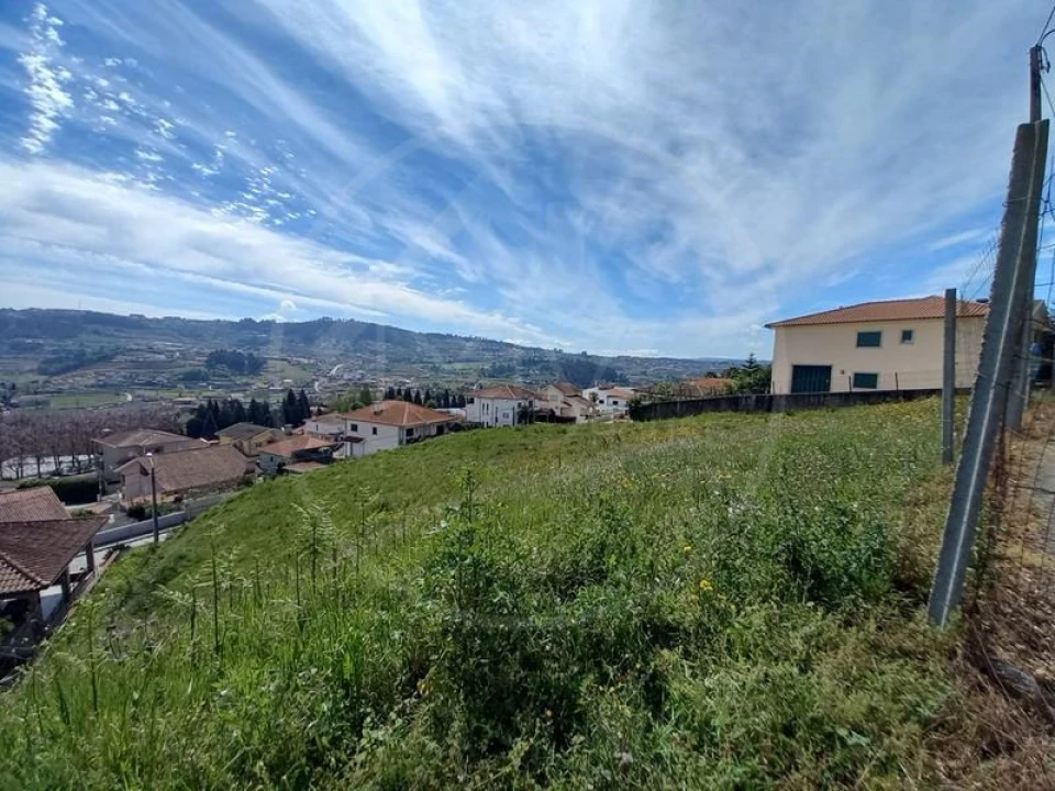 Terreno para Venda em Airães Foto 4