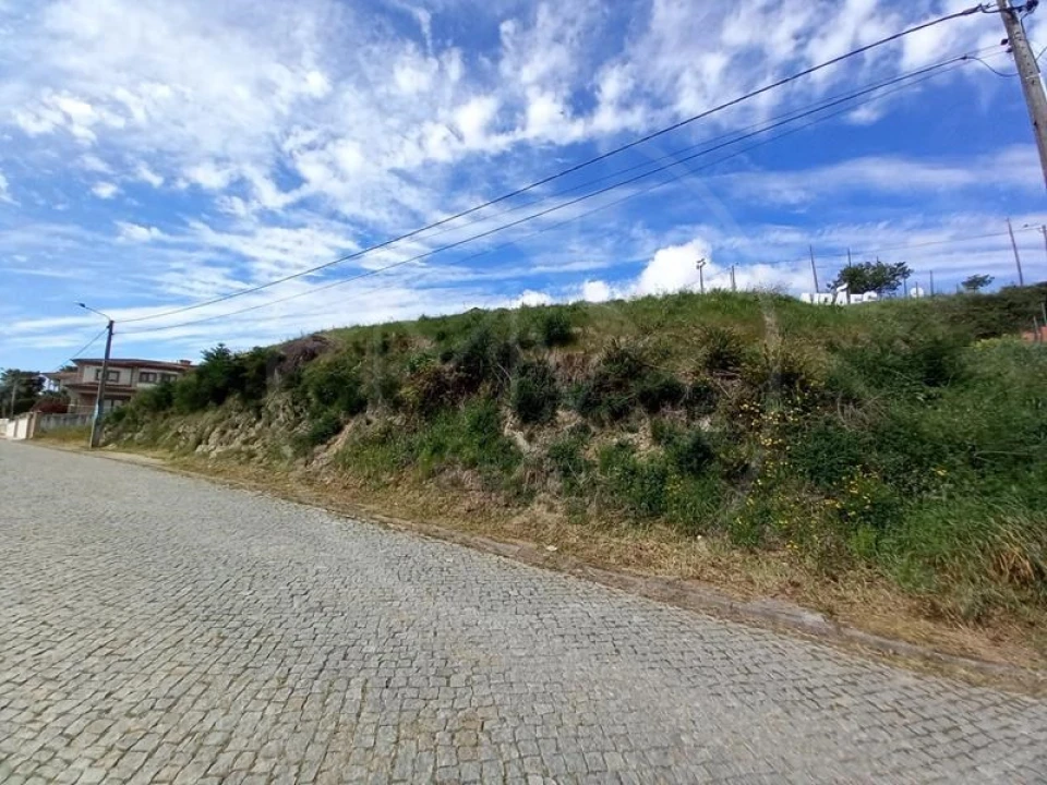 Terreno para Venda em Airães Foto 7