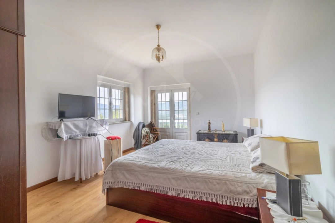 Moradia T3 para Venda em Cerva e Limões Foto 8