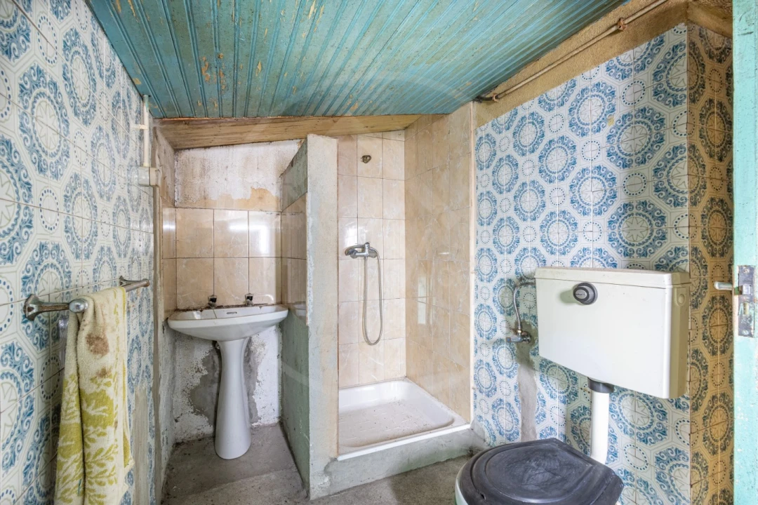 Moradia T3 para Venda em Alfarela de Jales Foto 6