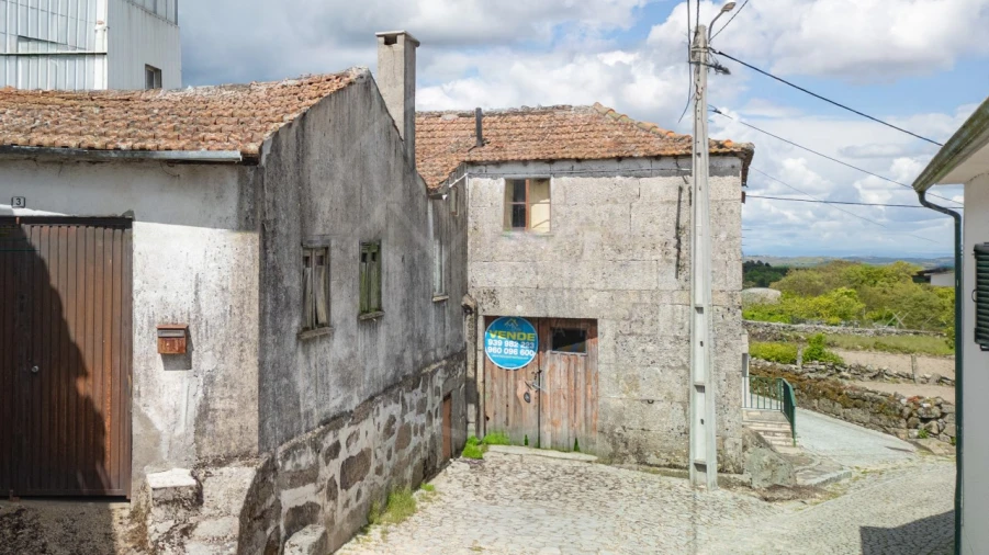 Moradia T3 para Venda em Alfarela de Jales