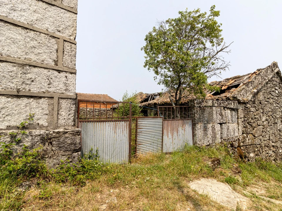 Moradia T3 para Venda em Alvão Foto 5