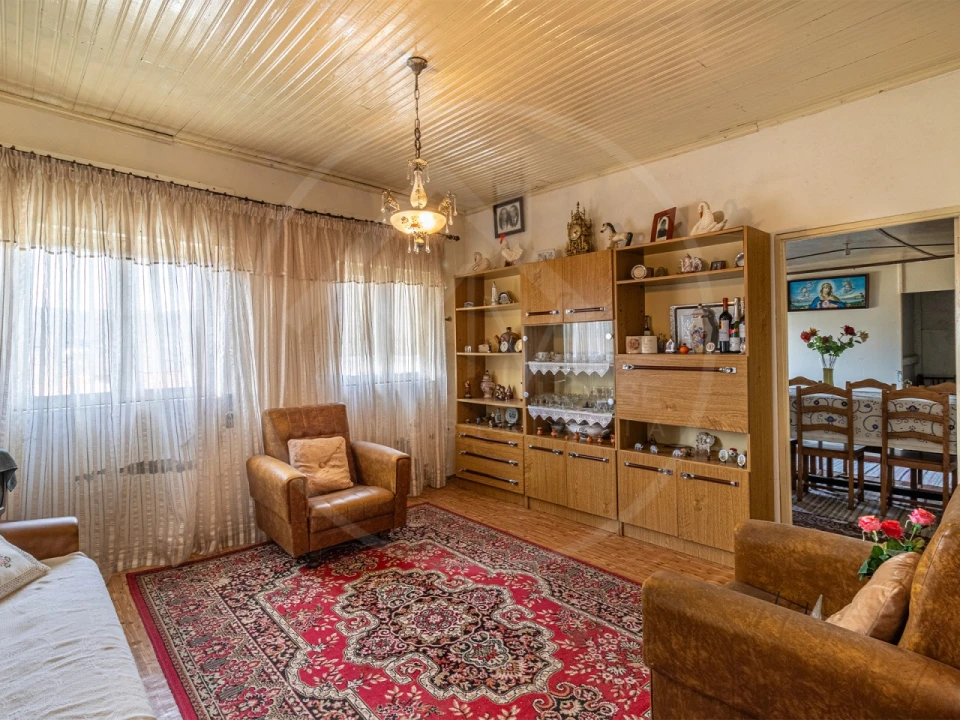 Moradia T3 para Venda em Telões Foto 4