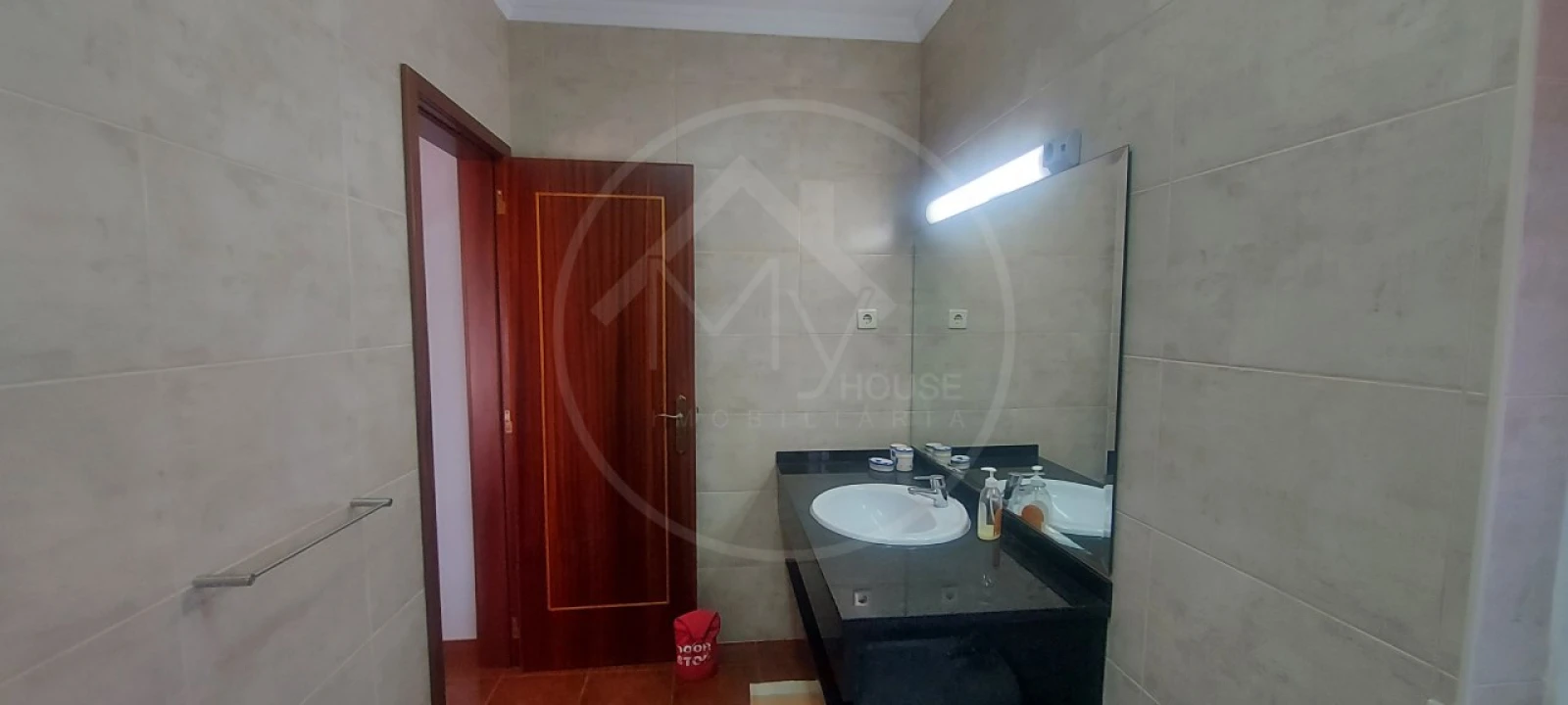 Quinta T9 para Venda em Guia Foto 26