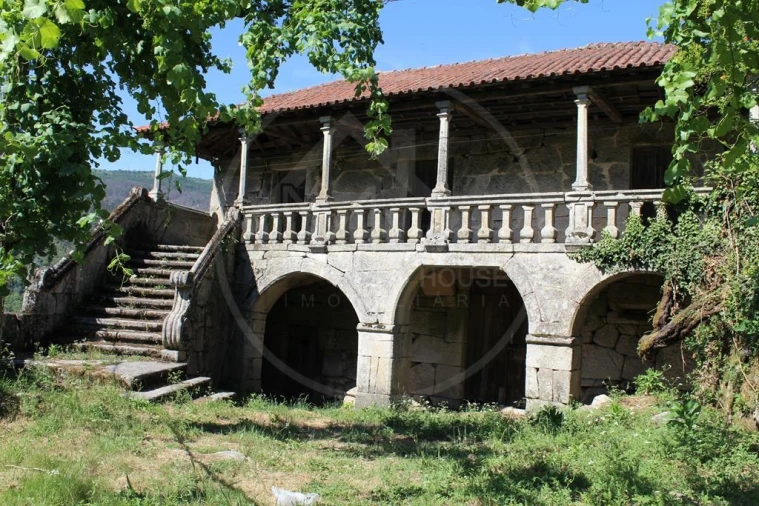 Moradia para Venda em Cavez