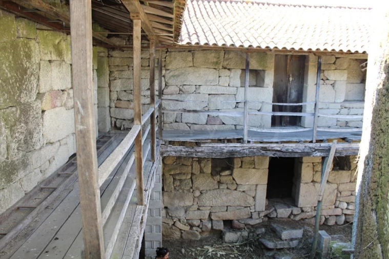 Moradia para Venda em Cavez Foto 19