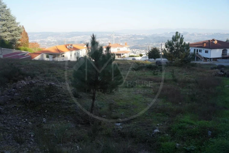 Terreno para Venda em Pedreira, Rande e Sernande Foto 8