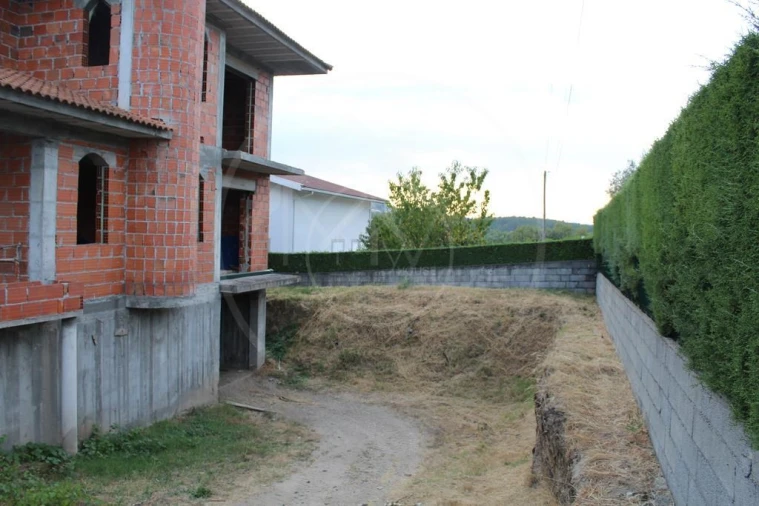 Moradia para Venda em Bornes de Aguiar Foto 3