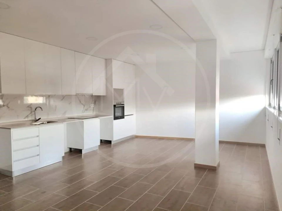 Apartamento T2 para Venda em Santa Maria Maior Foto 1