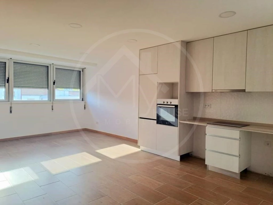 Apartamento T2 para Venda em Santa Maria Maior Foto 5