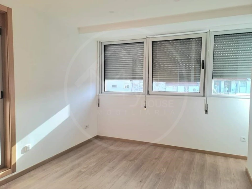 Apartamento T2 para Venda em Santa Maria Maior Foto 7