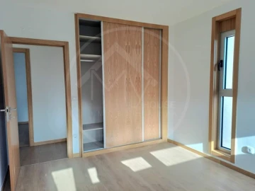 Apartamento T2 para Venda em Santa Maria Maior