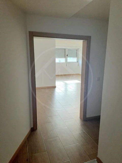 Apartamento T2 para Venda em Santa Maria Maior